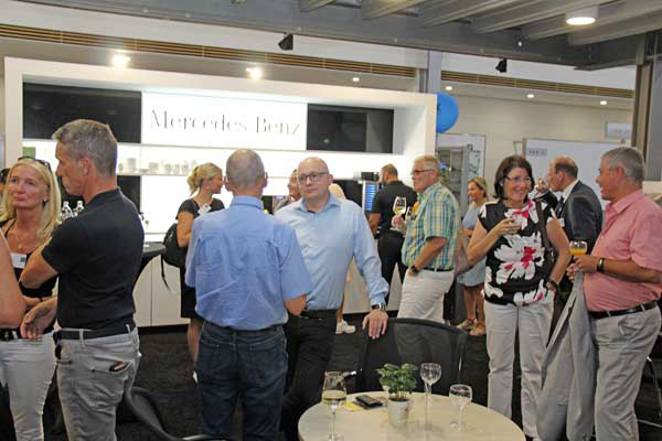 anschließendes Netzwerken beim Business-Speeddating der Initiative Reinickendorf